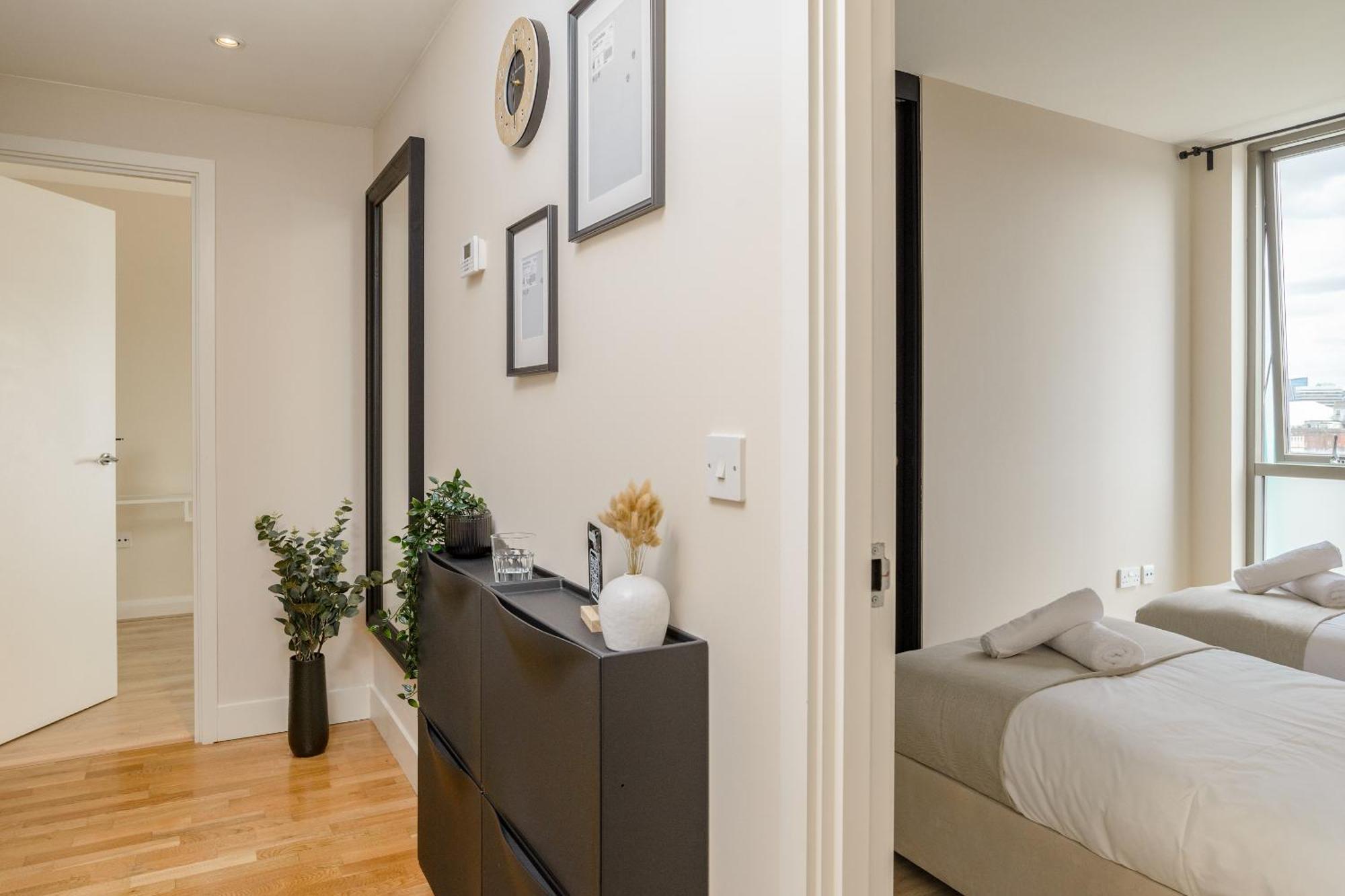 Premium Apartment - Allocated Parking - Great Location Plymouth Exterior photo